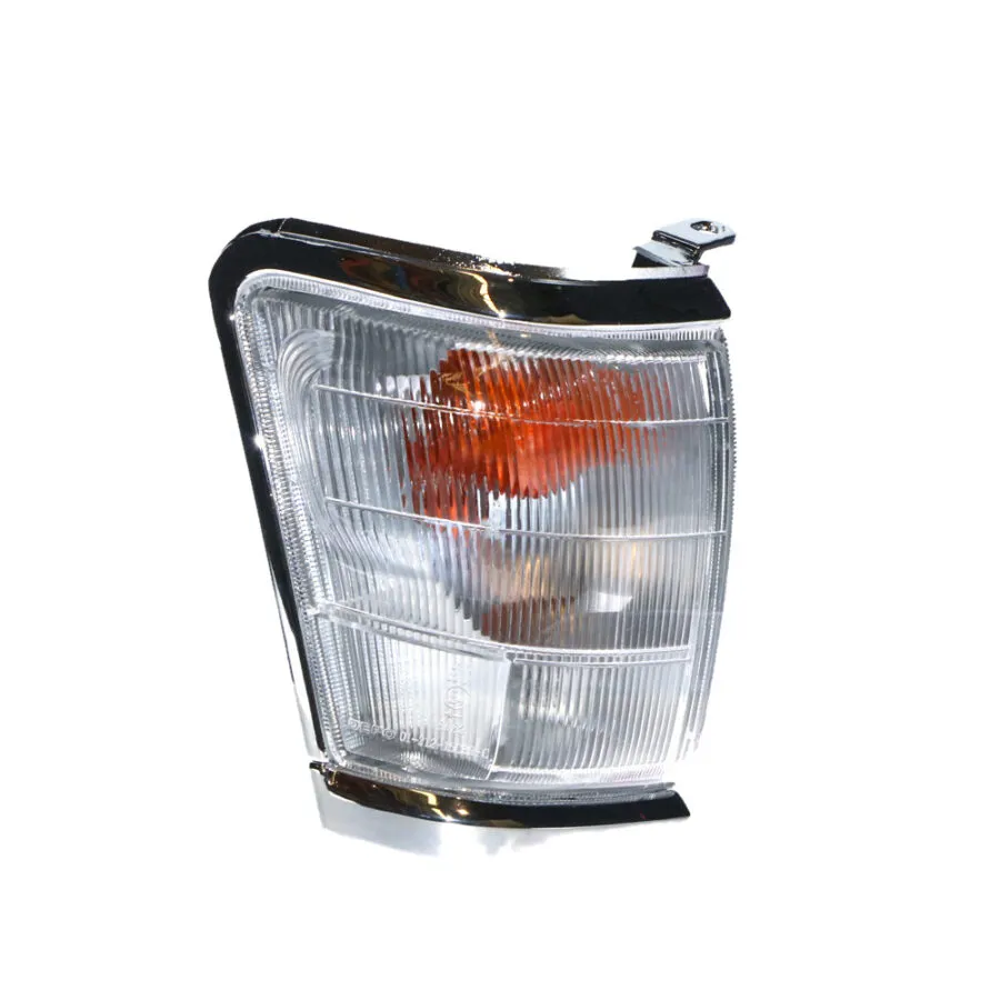 Right Front Corner Light for Toyota Hilux, Chrome (8/1997 to 9/2001)