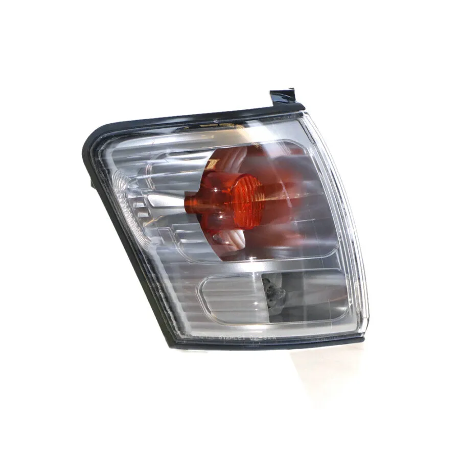 Right Front Corner Light for Toyota Hilux, Thai Build (9/2001 to 2/2005)