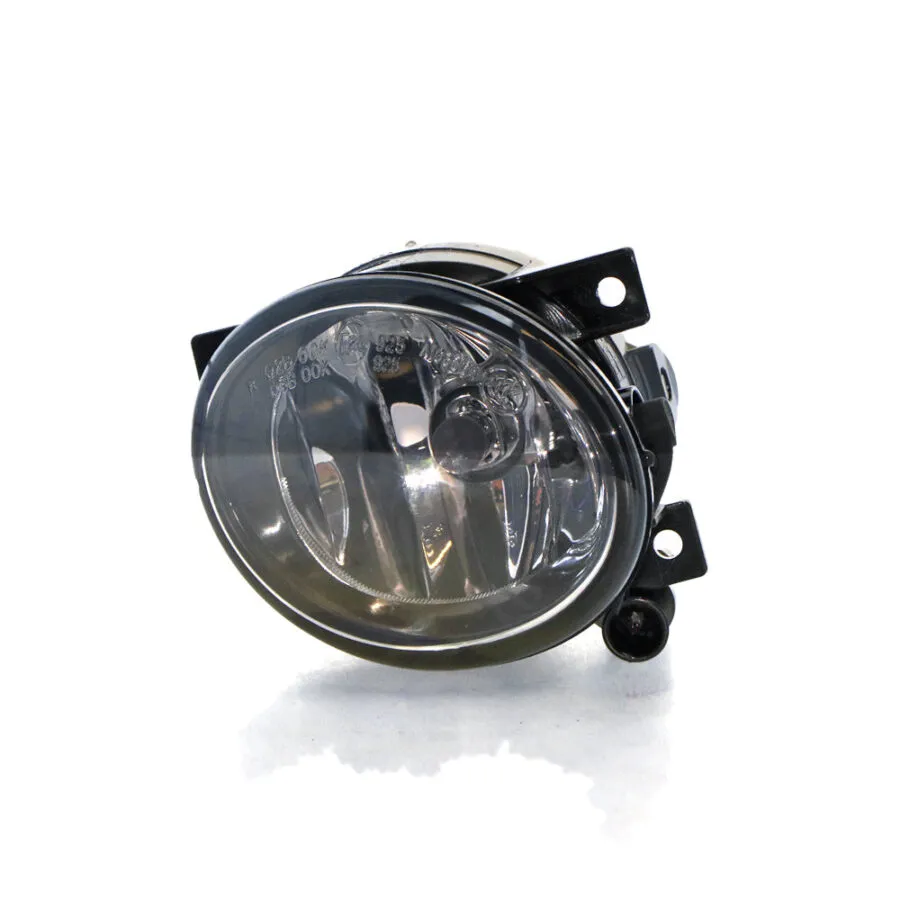 Right Fog Light for Volkswagen Amarok Utility (6/2012 to 11/2016)
